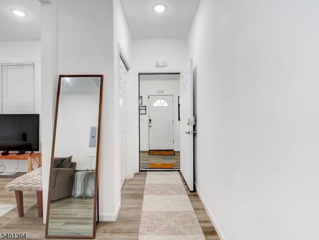 76 Amherst St, East Orange City, NJ 07018