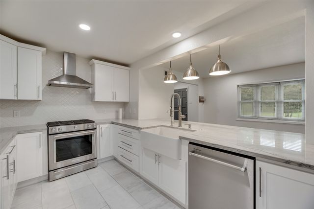 1322 Bluebird Lane, Garland, TX 75042