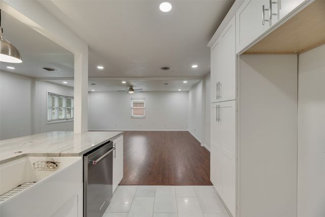 1322 Bluebird Lane, Garland, TX 75042