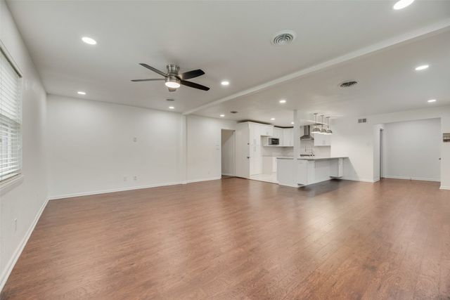 1322 Bluebird Lane, Garland, TX 75042