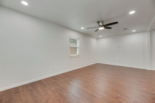 1322 Bluebird Lane, Garland, TX 75042