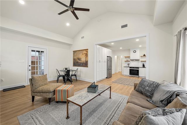 2728 Pine Avenue, Waco, TX 76708