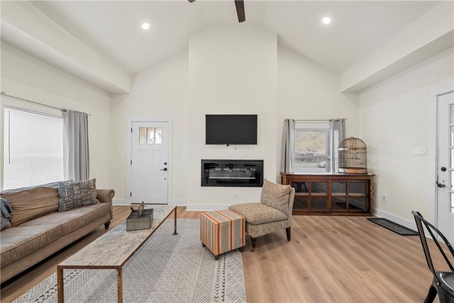 2728 Pine Avenue, Waco, TX 76708