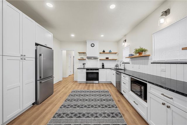 2728 Pine Avenue, Waco, TX 76708