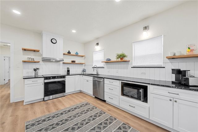 2728 Pine Avenue, Waco, TX 76708
