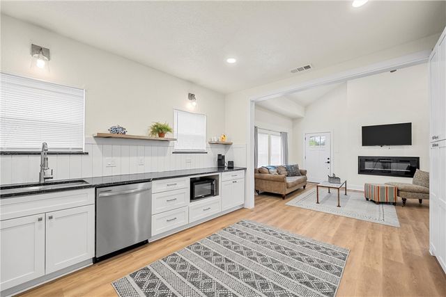 2728 Pine Avenue, Waco, TX 76708