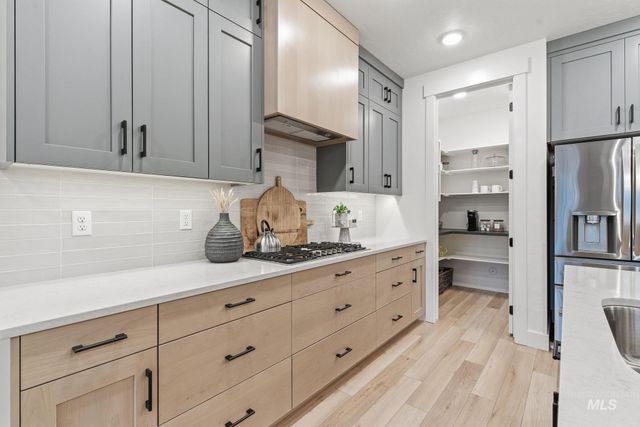 2563 S New Haven Ln, Boise, ID 83716