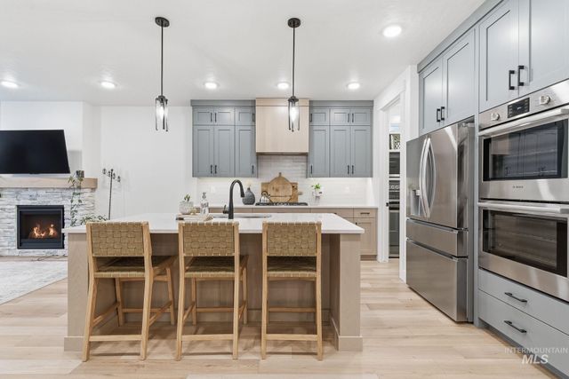 2563 S New Haven Ln, Boise, ID 83716