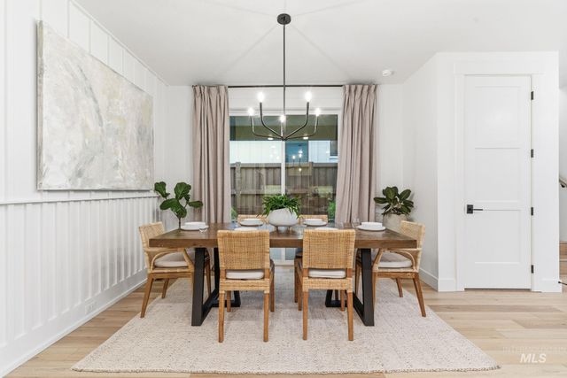 2563 S New Haven Ln, Boise, ID 83716