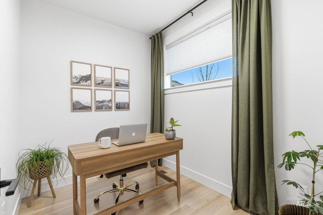 2563 S New Haven Ln, Boise, ID 83716