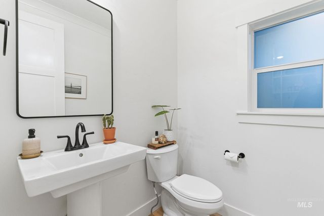 2563 S New Haven Ln, Boise, ID 83716