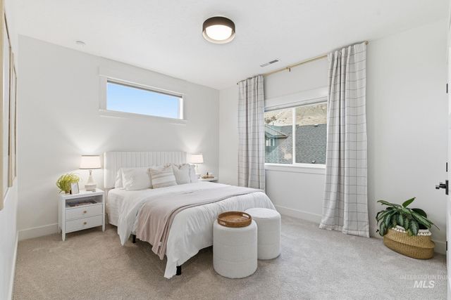 2563 S New Haven Ln, Boise, ID 83716