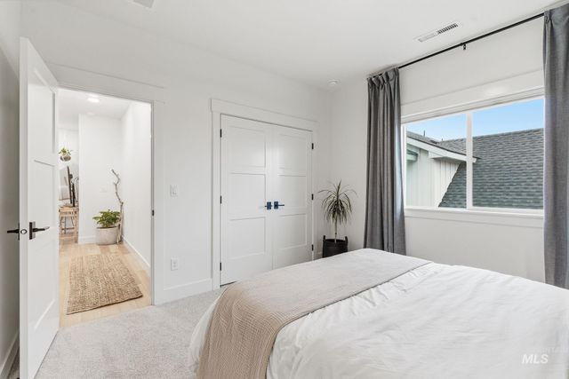 2563 S New Haven Ln, Boise, ID 83716