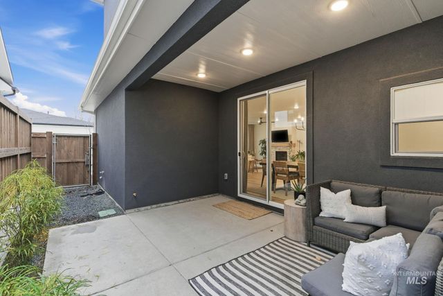 2563 S New Haven Ln, Boise, ID 83716