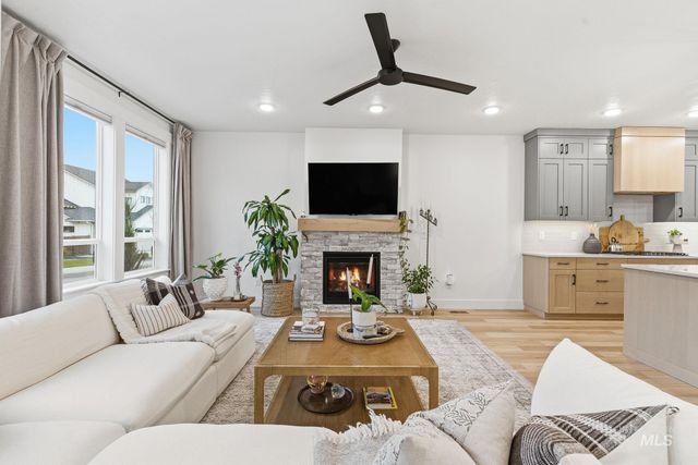 2563 S New Haven Ln, Boise, ID 83716