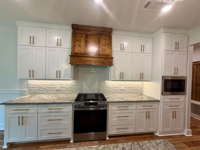 222 Skyline, Hot Springs, AR 71901