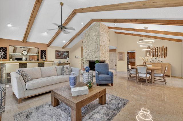 20021 Back 9 Drive, Boca Raton, FL 33498