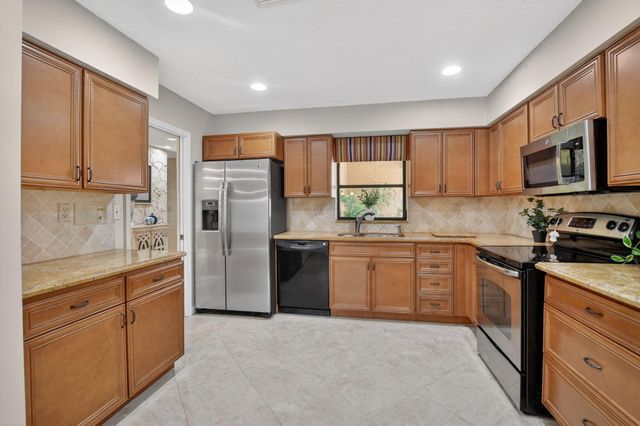 20021 Back 9 Drive, Boca Raton, FL 33498