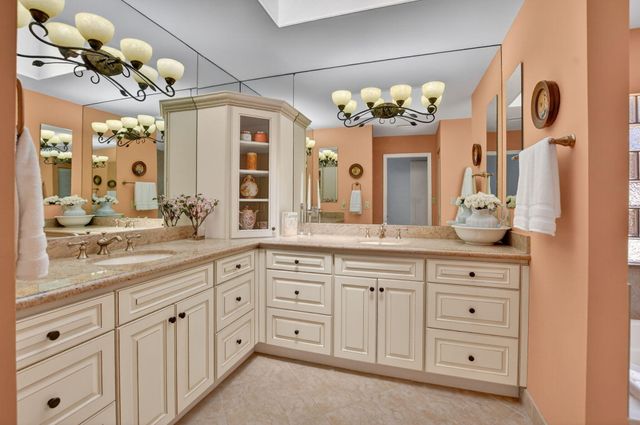 20021 Back 9 Drive, Boca Raton, FL 33498