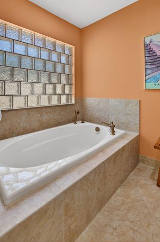 20021 Back 9 Drive, Boca Raton, FL 33498