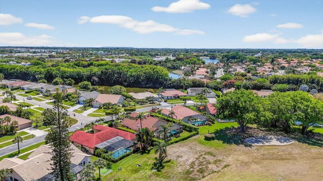 20021 Back 9 Drive, Boca Raton, FL 33498