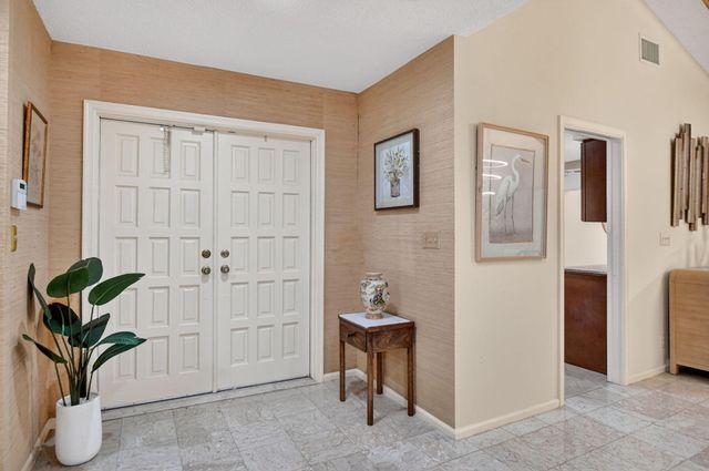 20021 Back 9 Drive, Boca Raton, FL 33498