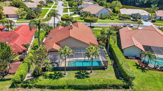 20021 Back 9 Drive, Boca Raton, FL 33498