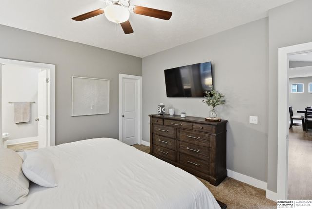 7020 S 184th Street, Omaha, NE 68136