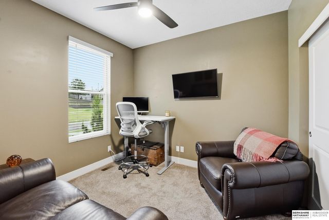 7020 S 184th Street, Omaha, NE 68136