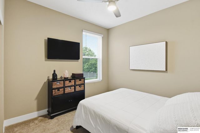 7020 S 184th Street, Omaha, NE 68136