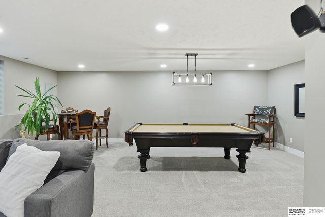 7020 S 184th Street, Omaha, NE 68136