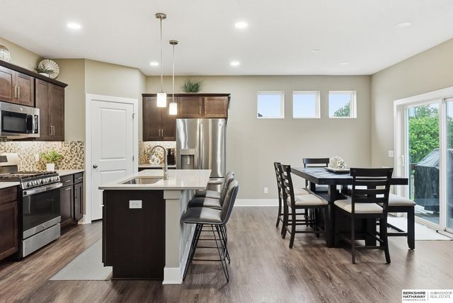 7020 S 184th Street, Omaha, NE 68136