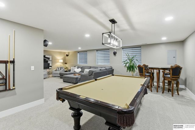 7020 S 184th Street, Omaha, NE 68136