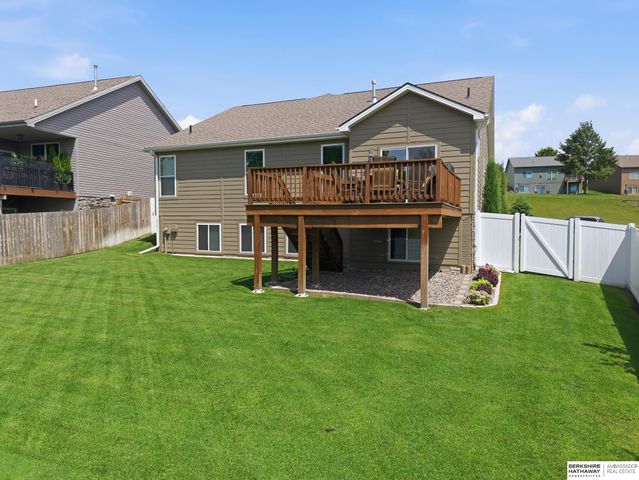 7020 S 184th Street, Omaha, NE 68136