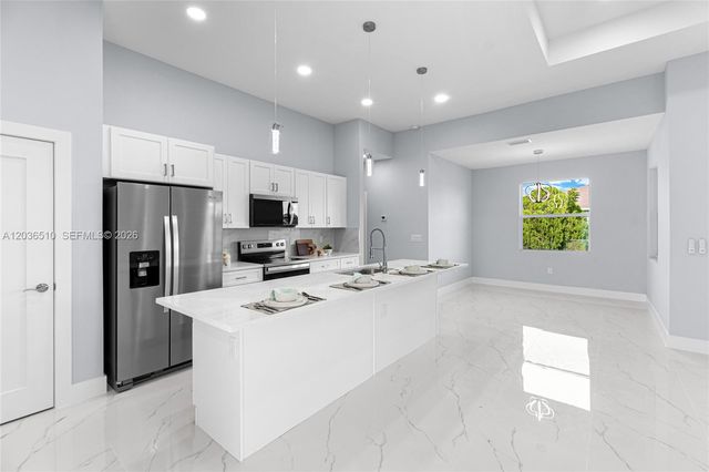 804 Curtis Ave N, Lehigh Acres, FL 33971