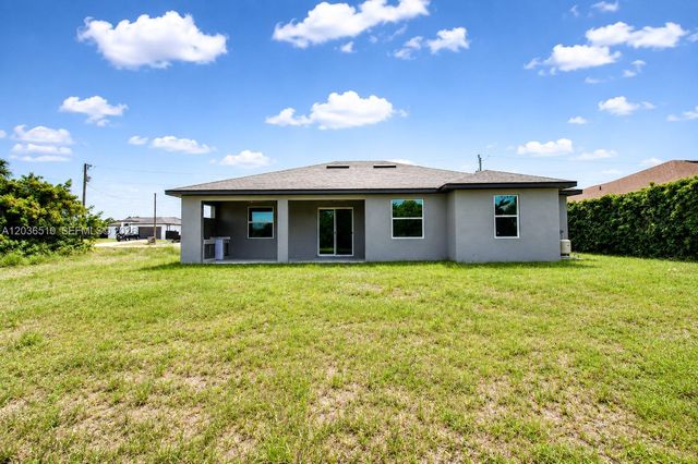 804 Curtis Ave N, Lehigh Acres, FL 33971