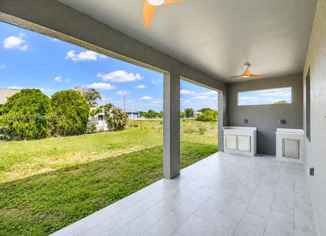 804 Curtis Ave N, Lehigh Acres, FL 33971