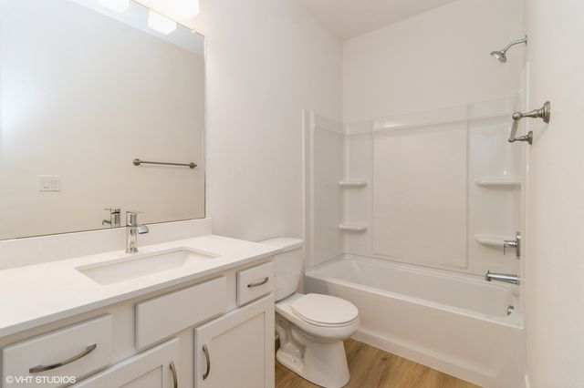143 10th Avenue NE, Altoona, IA 50009