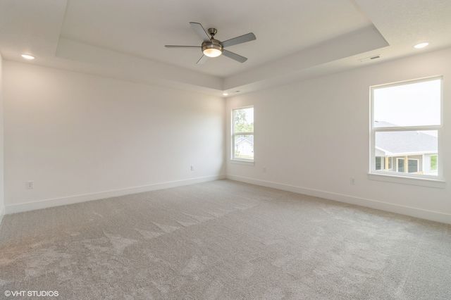 143 10th Avenue NE, Altoona, IA 50009