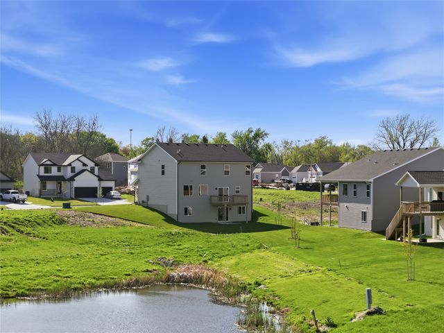 143 10th Avenue NE, Altoona, IA 50009