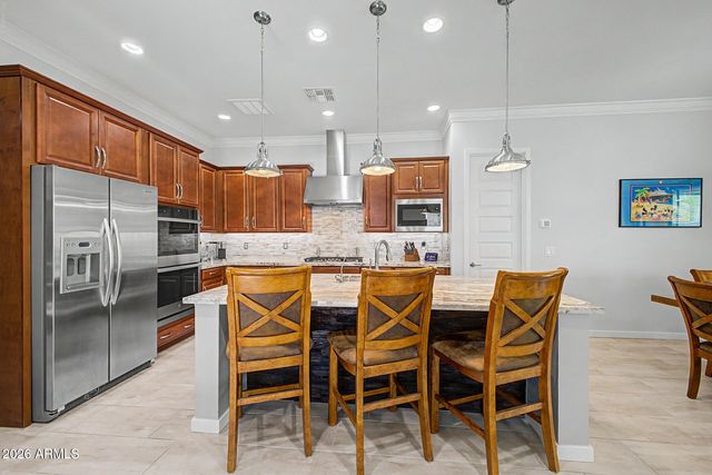 937 E LA MIRADA Drive, Phoenix, AZ 85042