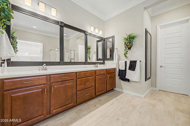 937 E LA MIRADA Drive, Phoenix, AZ 85042