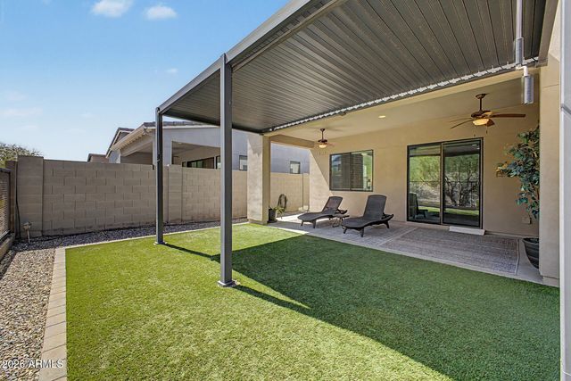 937 E LA MIRADA Drive, Phoenix, AZ 85042