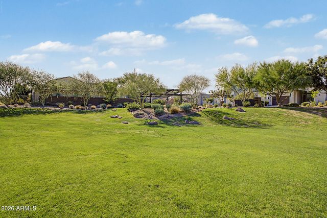 937 E LA MIRADA Drive, Phoenix, AZ 85042