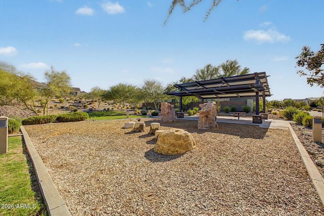 937 E LA MIRADA Drive, Phoenix, AZ 85042