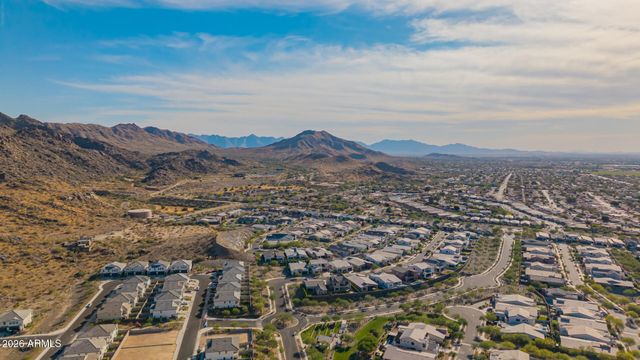 937 E LA MIRADA Drive, Phoenix, AZ 85042