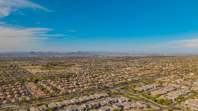 937 E LA MIRADA Drive, Phoenix, AZ 85042