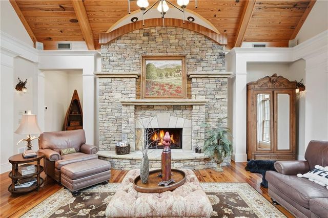 549 Petit Ridge Drive, Big Canoe, GA 30143