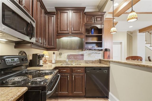 549 Petit Ridge Drive, Big Canoe, GA 30143