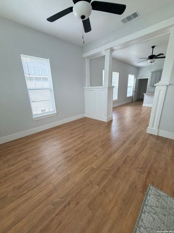 439 DUNNING AVE, San Antonio, TX 78210